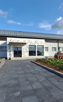 Turun AKK:n B-talon sisäänkäynti.